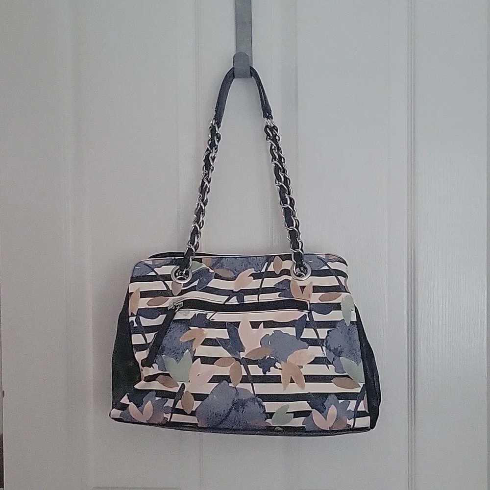 Nicole shoulder bag  multicolor, base navy, 6 pouches, 3 zippered pockets - Picture 2 of 5